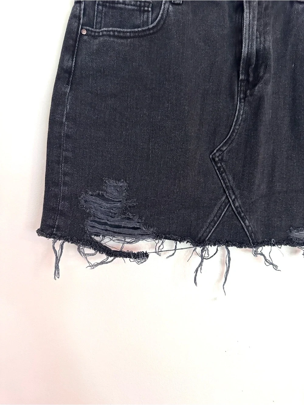 PacSun Black Distressed Denim Mini Skirt with Frayed Hem Size 28